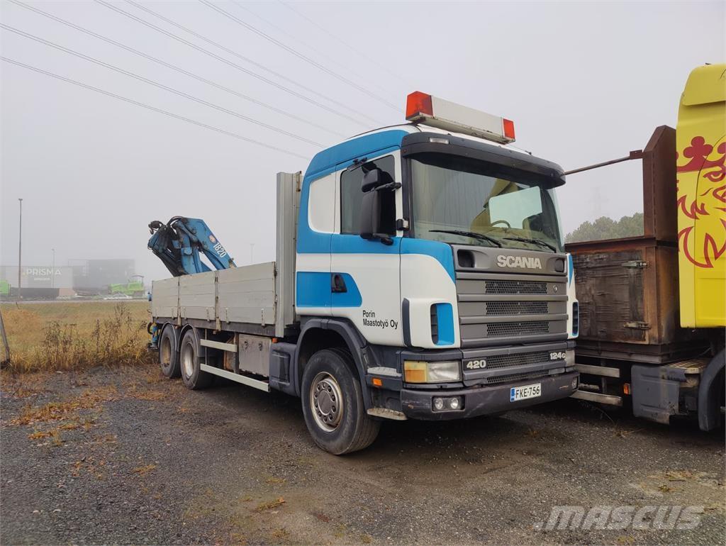 Scania G124 Camion plateau ridelle avec grue