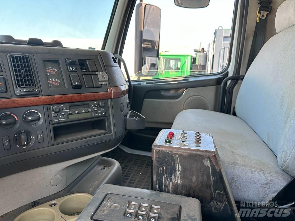 Volvo VHD Camion poubelle
