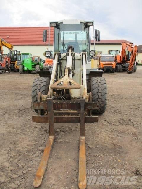 Liebherr L 509 Chargeuse sur pneus