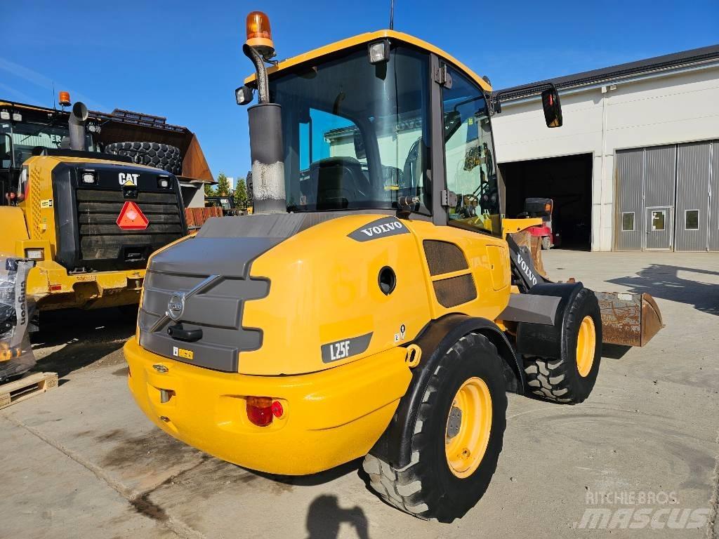 Volvo L 25 F Chargeuse sur pneus