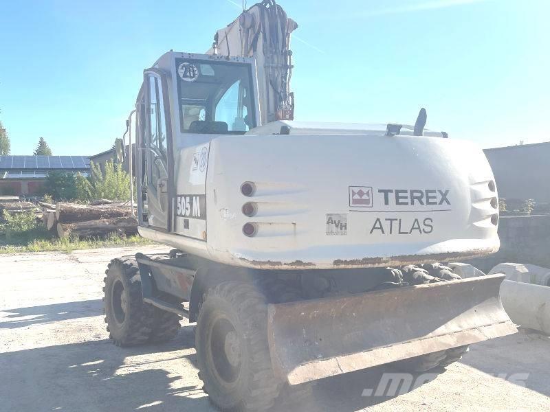 Atlas 1505 Pelle sur pneus