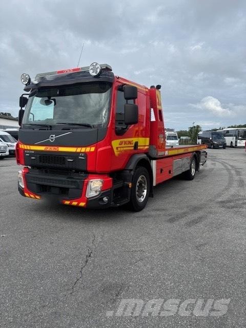 Volvo FE 320 Camion porte engin