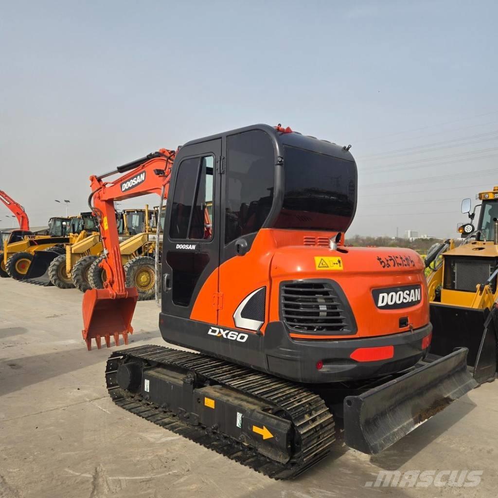 Doosan DX 60 Mini pelle < 7t