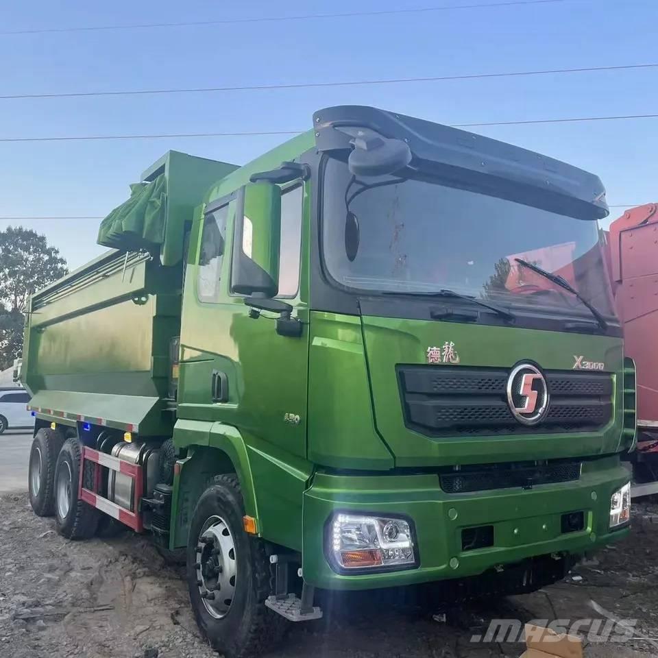 Shacman X3000 6x4 Camion benne