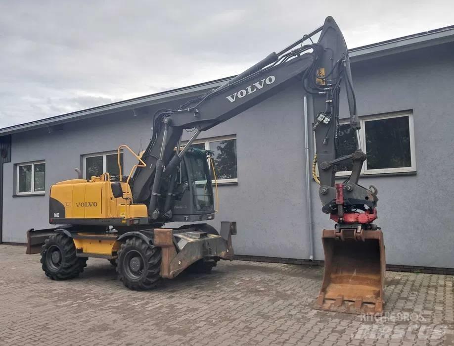 Volvo EW 160 C Pelle sur pneus