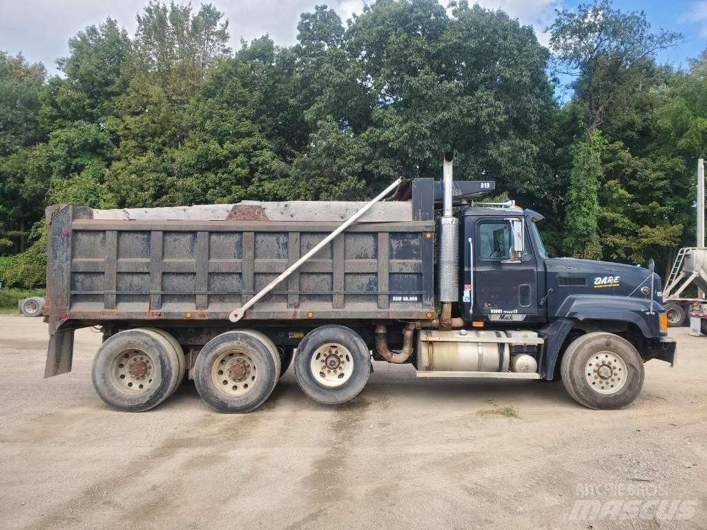 Mack CL713 Camion benne