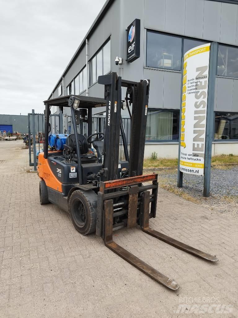 Doosan G35 C-5 Chariots GPL