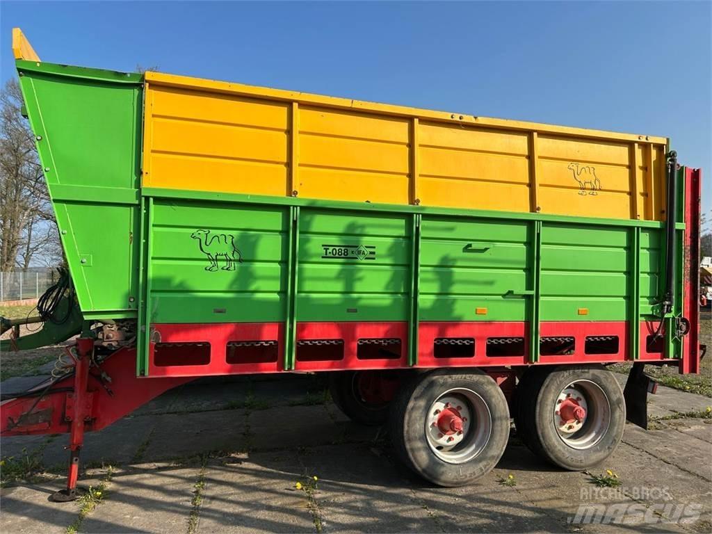 Fortschritt T 088 Epandeur de fumier