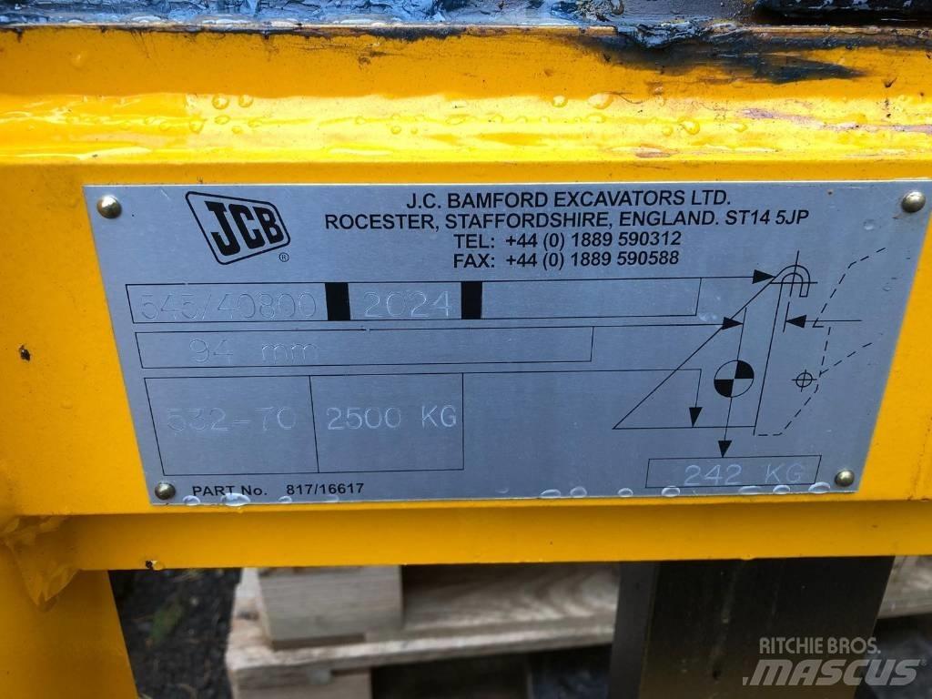 JCB PALLET FORKS Autres équipements de chargement et de levage