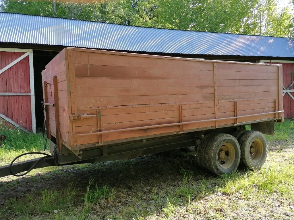  Perävaunu n. 10m3 Transbordeur