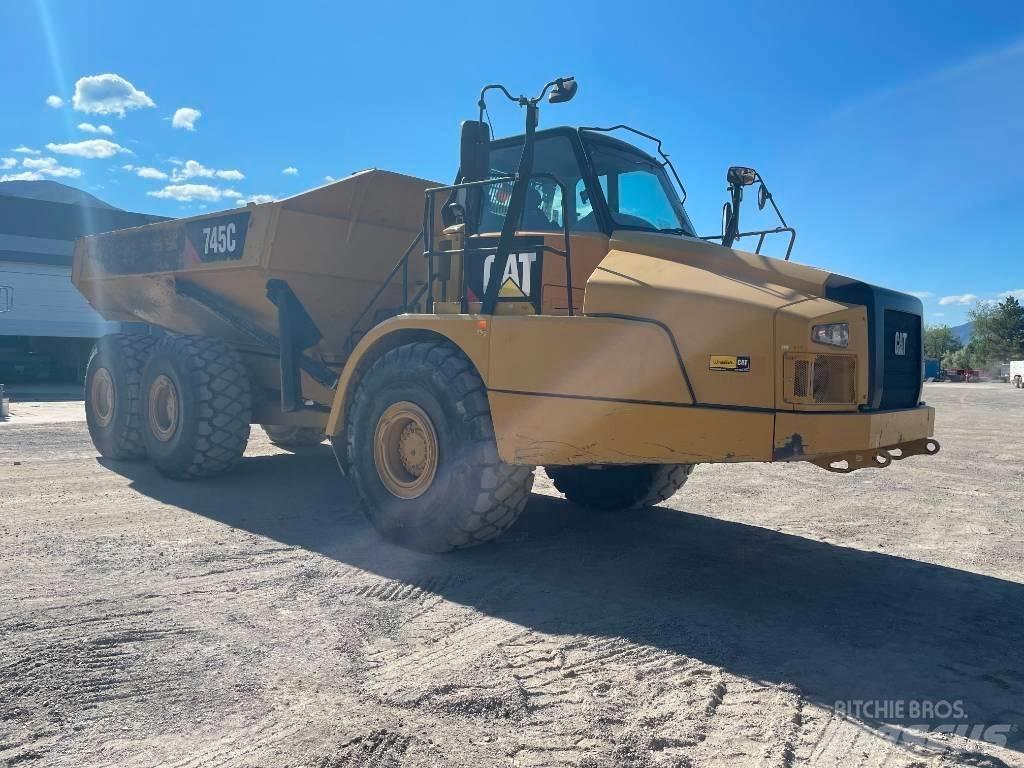 CAT 745 C Tombereau articulé