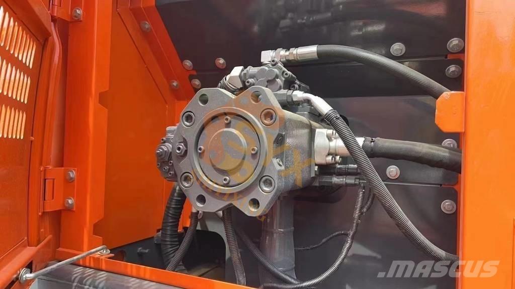 Doosan DX 225 LC Pelle sur chenilles
