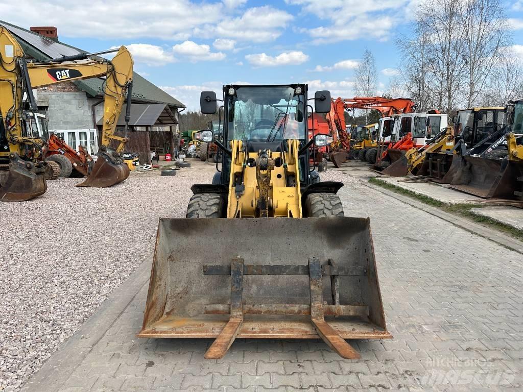 CAT 906 H 2 Chargeuse sur pneus