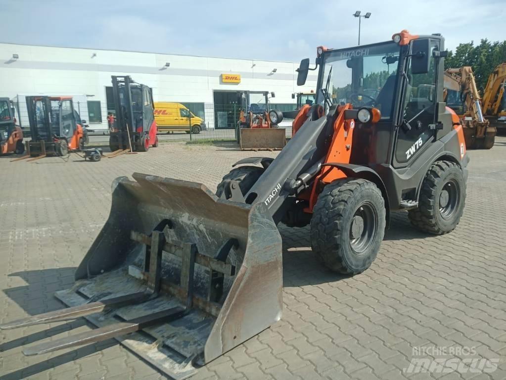 Hitachi ZW 75 Chargeuse sur pneus