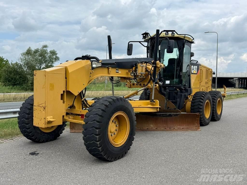 CAT 140M2 Niveleuse