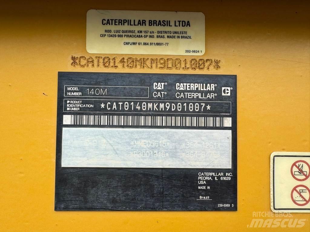 CAT 140M2 Niveleuse
