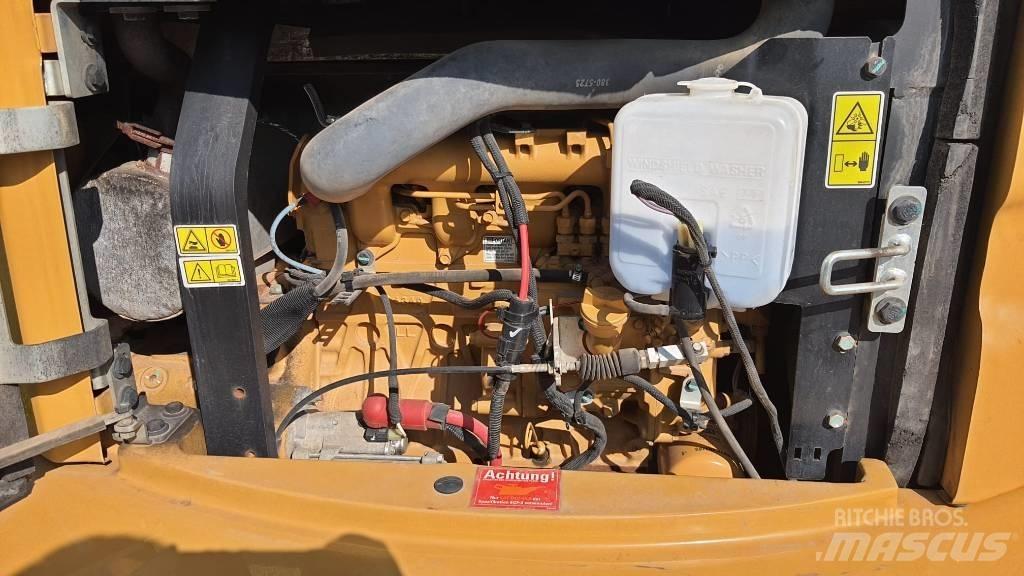 CAT 305E 2CR Mini pelle < 7t