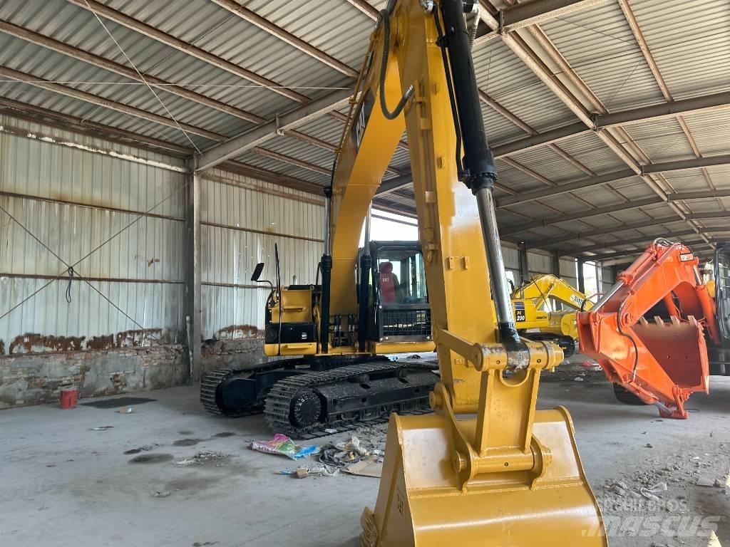 CAT 320 D Pelle sur chenilles