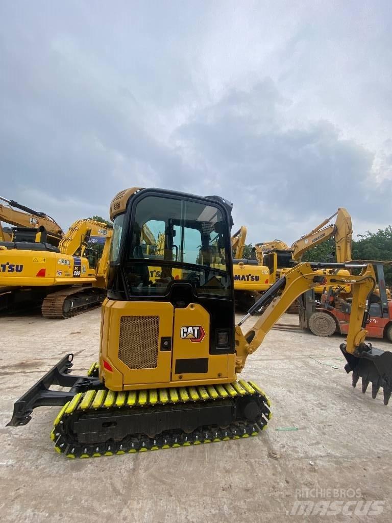 CAT 302 Mini pelle < 7t
