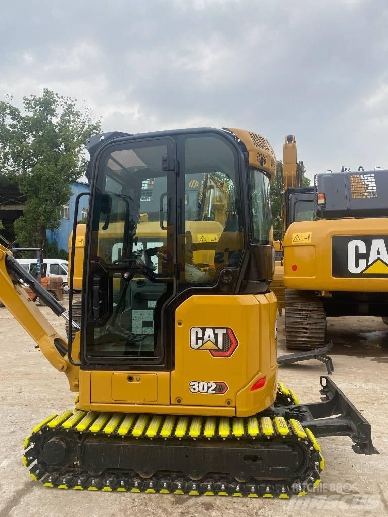 CAT 302 Mini pelle < 7t
