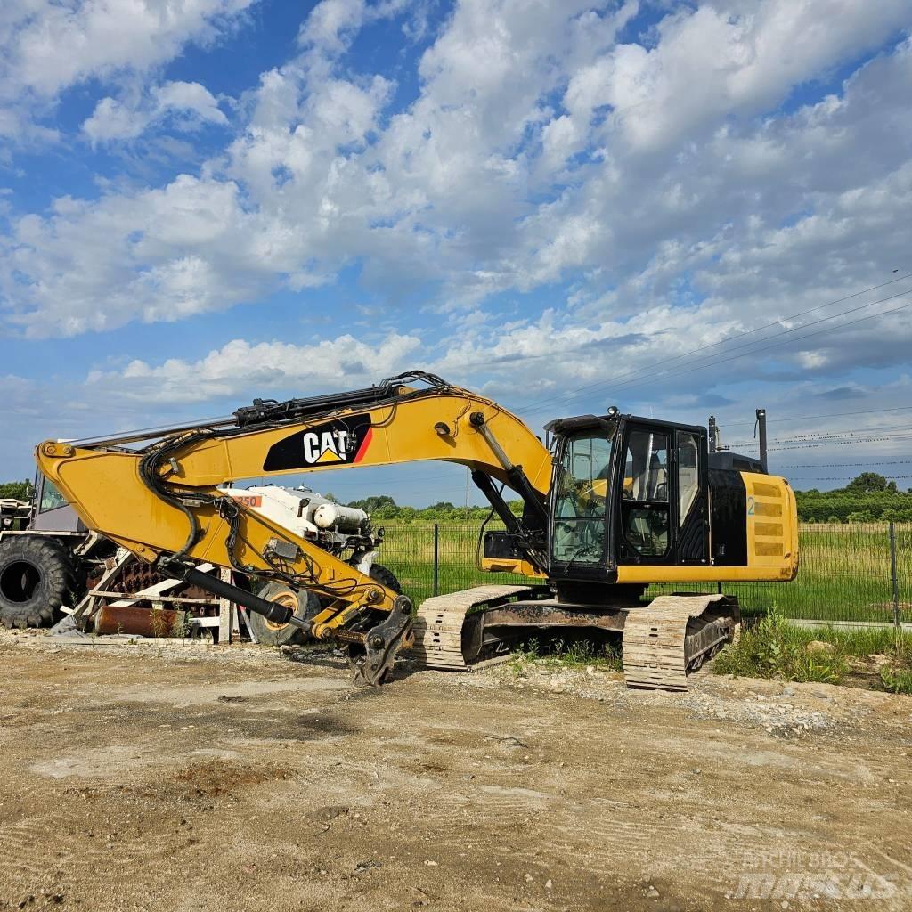 CAT 320 E Pelle sur chenilles