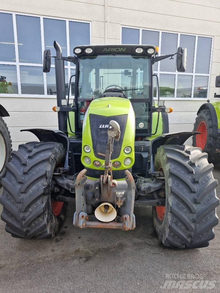 CLAAS Arion 640 Tracteur