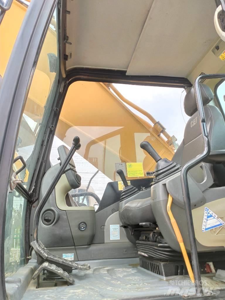 CAT 349 D Pelle sur chenilles