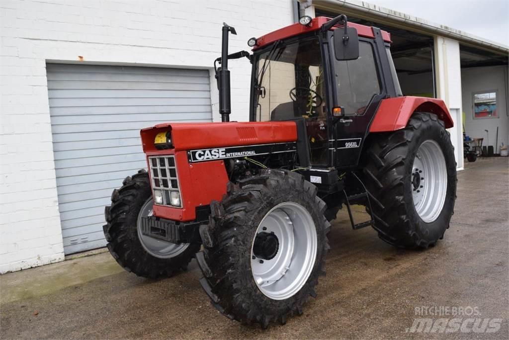 Case IH 956 XL Tracteur