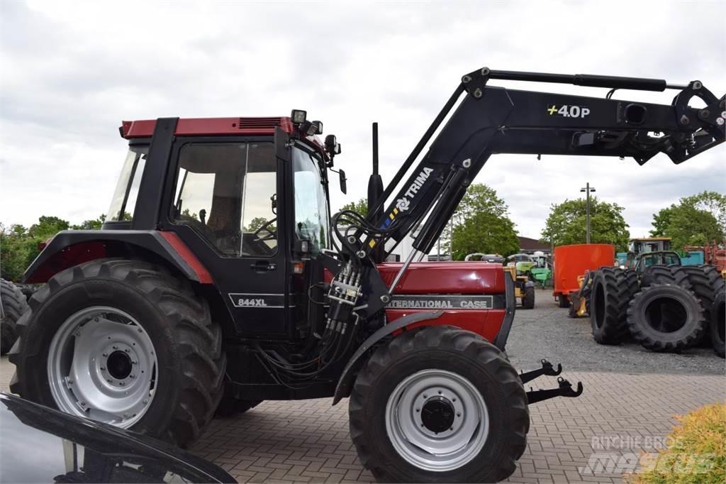 Case IH 844 A/S Tracteur