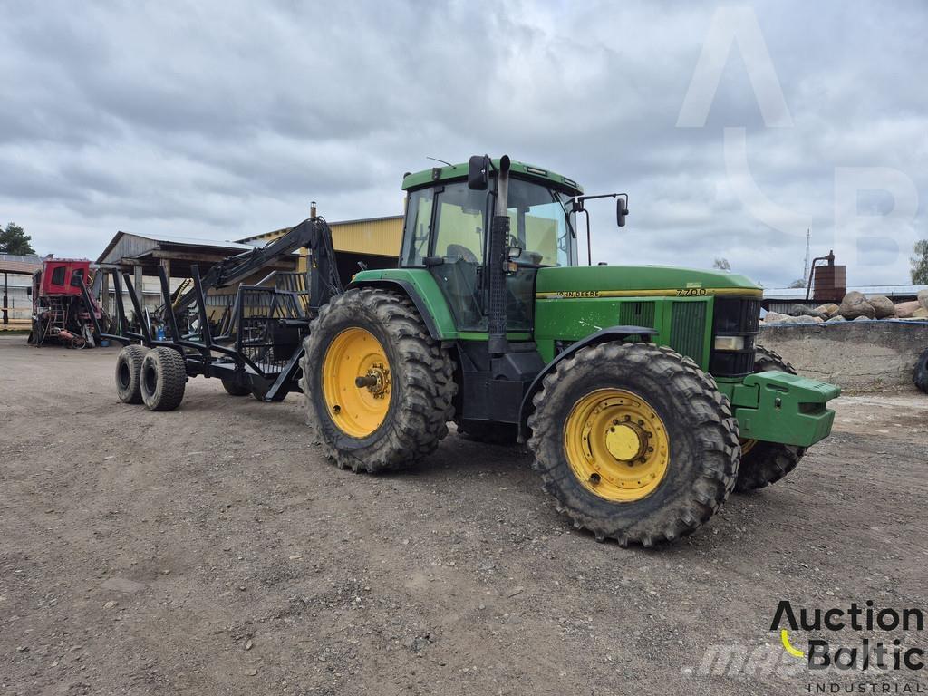John Deere 7700 Porteur