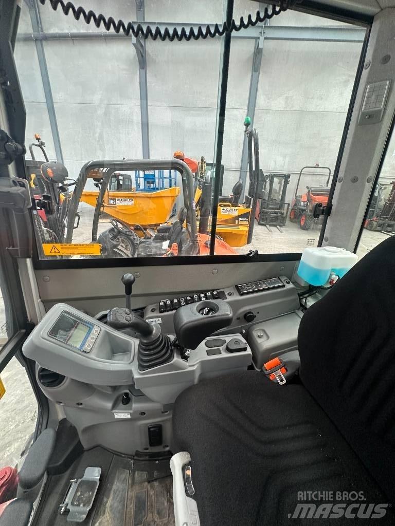 Takeuchi TB 325 R Mini pelle < 7t