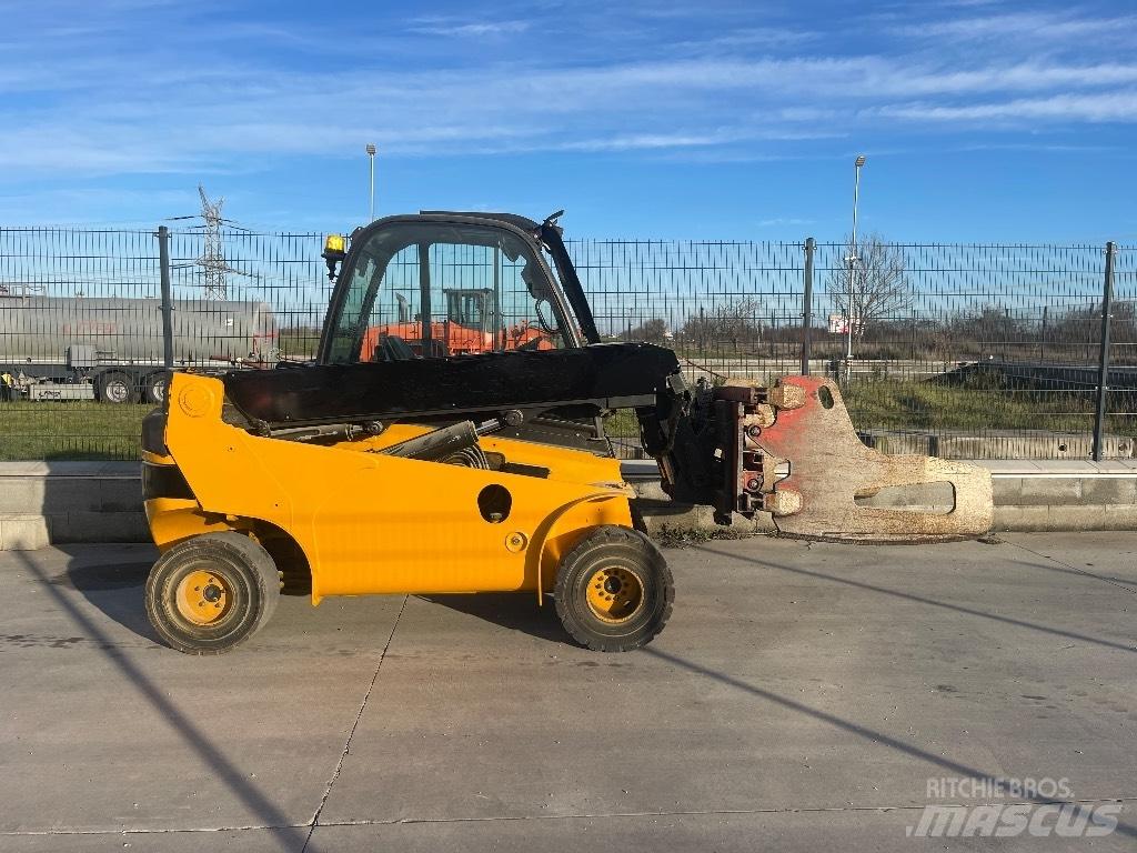 JCB TLT 35 D / 4x4 Chariot télescopique