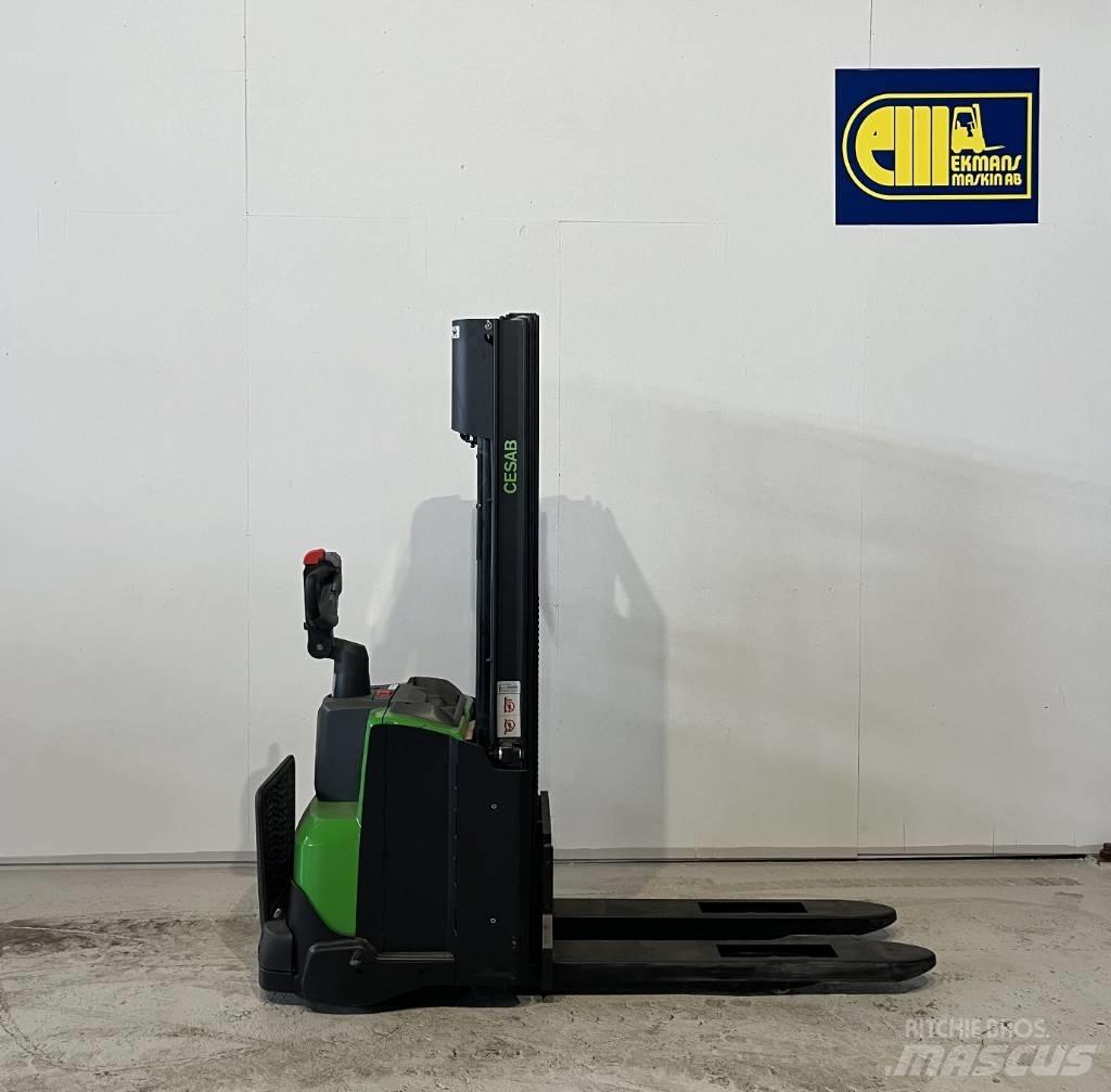 Cesab S 212 L Gerbeur accompagnant