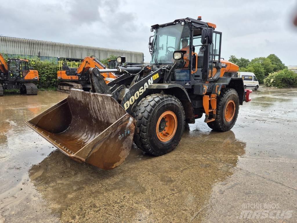 Doosan DL 250-7 Chargeuse sur pneus