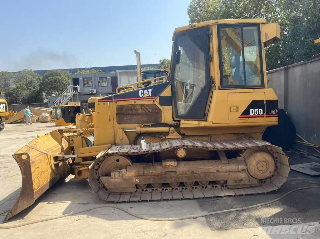 CAT D 5 G LGP Bouteurs sur chenilles