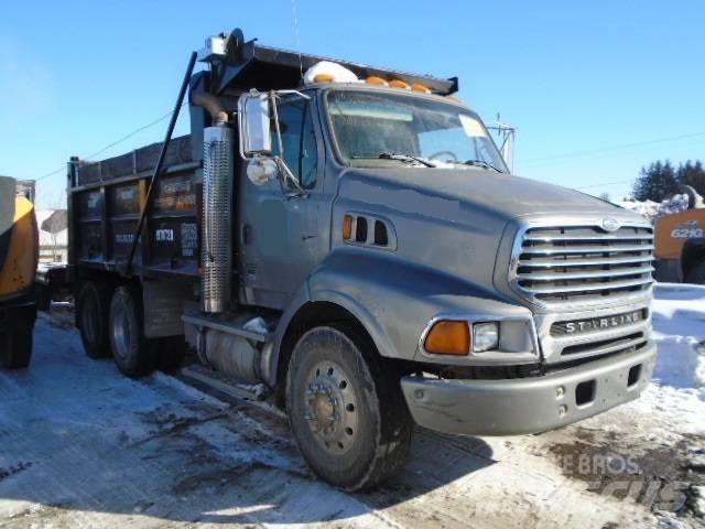 Sterling A 9500 Camion benne