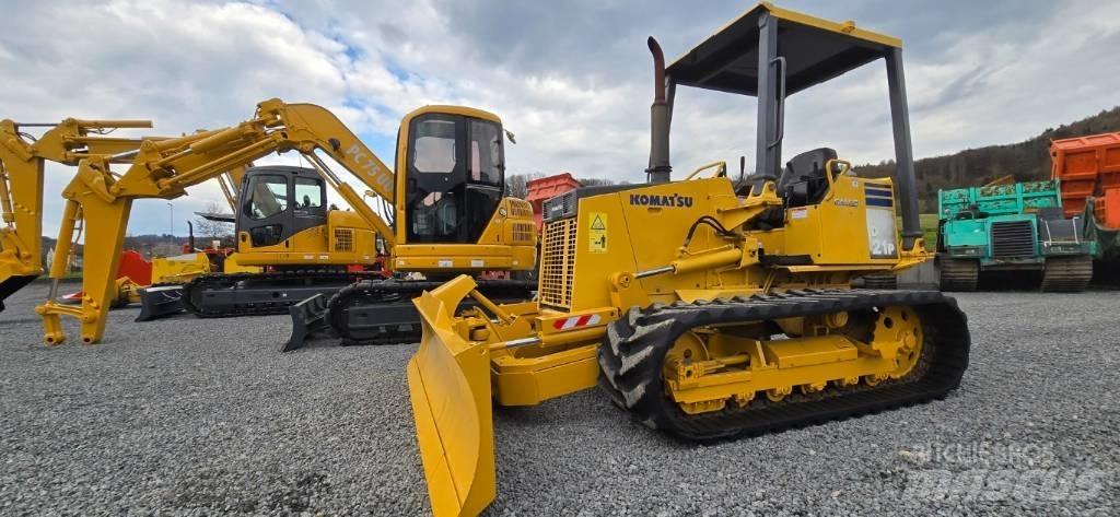Komatsu D 21 P-8 Bouteurs sur chenilles