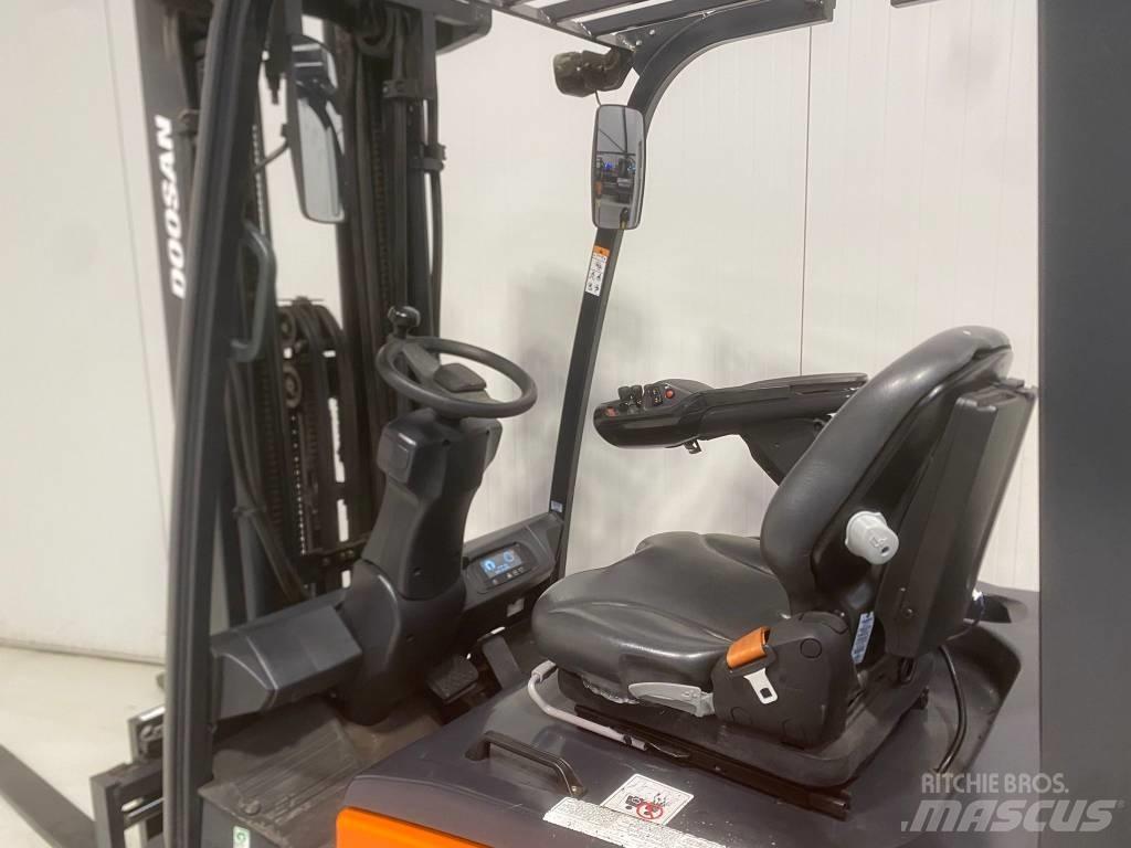 Doosan B18X-7 Chariots élévateurs électriques