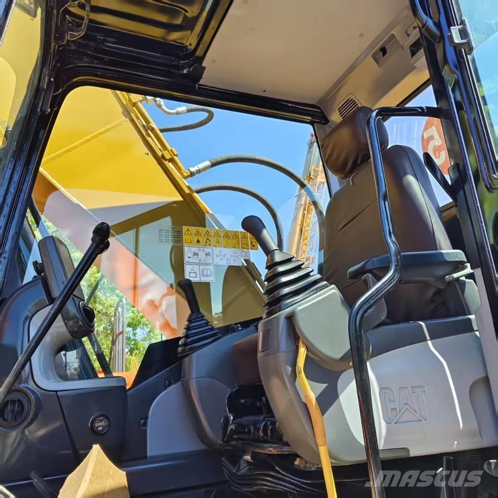 CAT 320 D Pelle sur chenilles