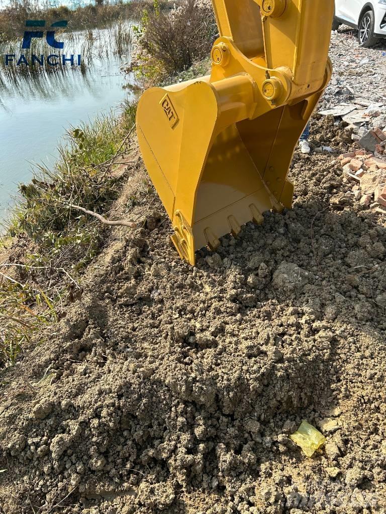CAT 320 D Pelle sur chenilles