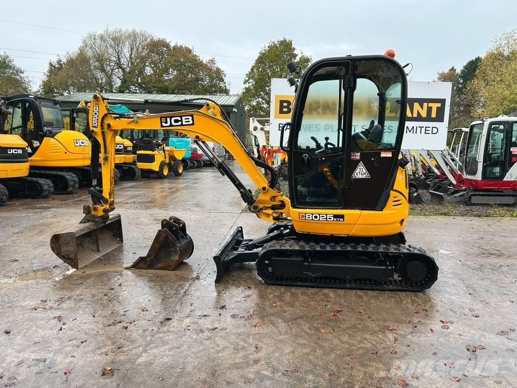 JCB 8025 ZTS Mini pelle < 7t