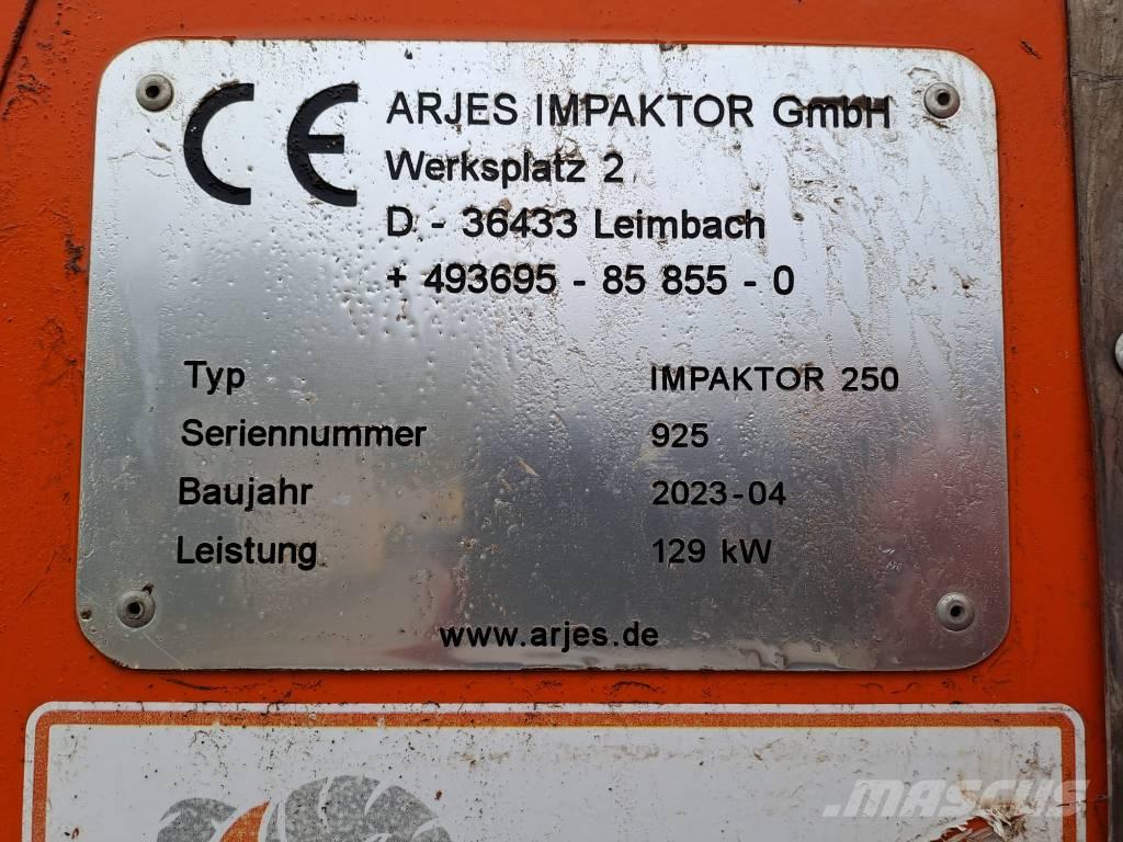 Arjes Impaktor 250 Concasseur mobile