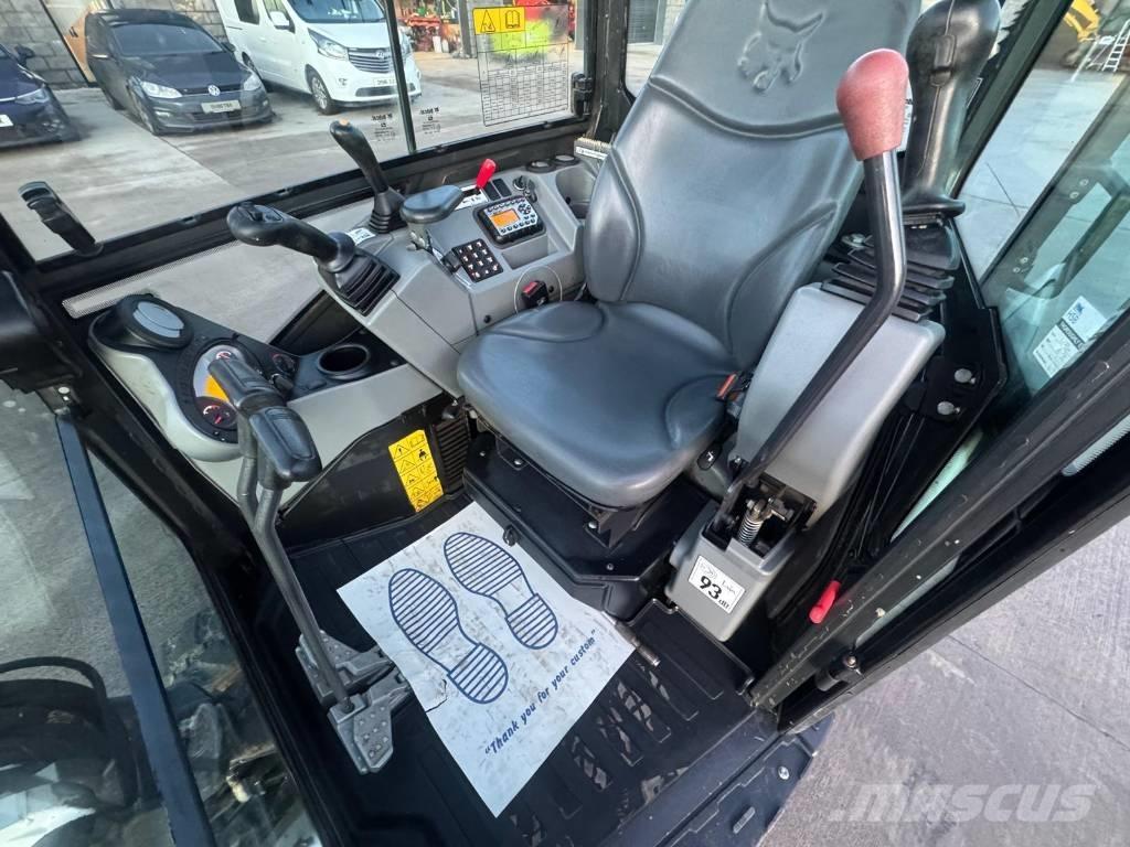 Bobcat E 26 Mini pelle < 7t