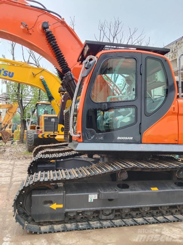 Doosan DX300 Pelle sur chenilles