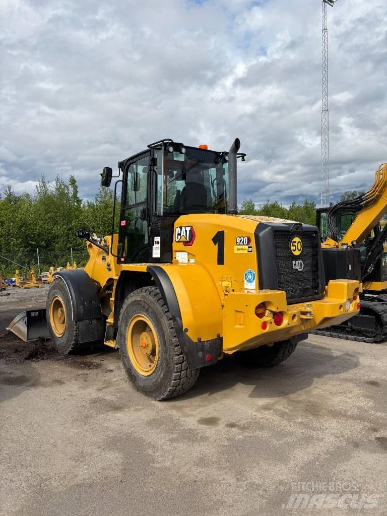 CAT 920 Chargeuse sur pneus