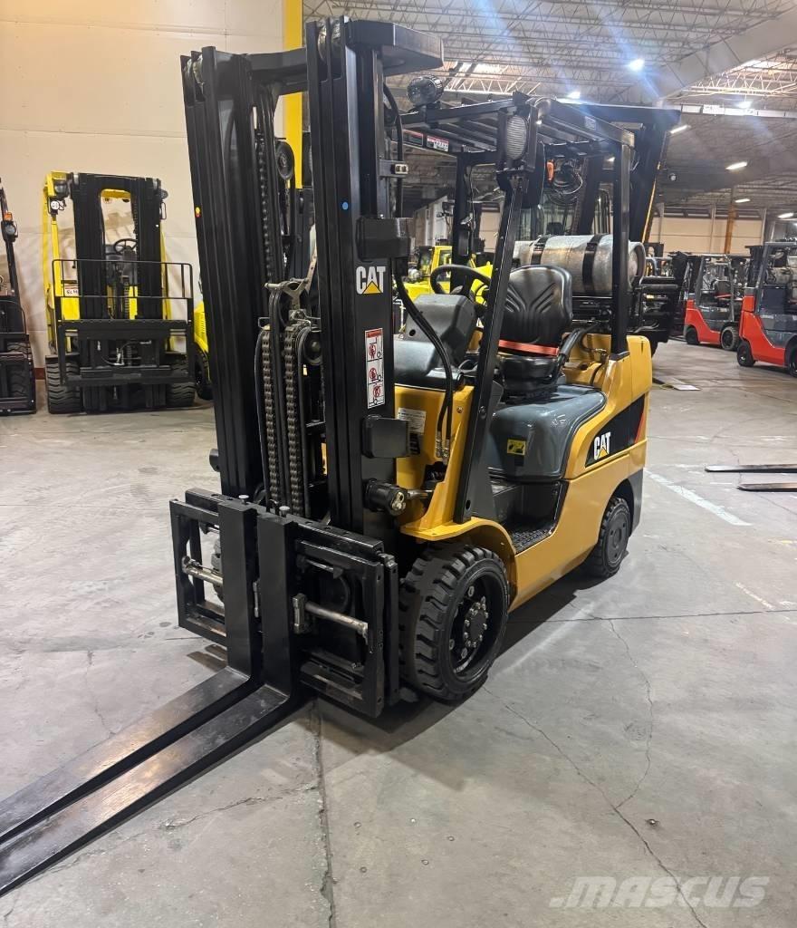 CAT 2C 6000 Autres Chariots élévateurs