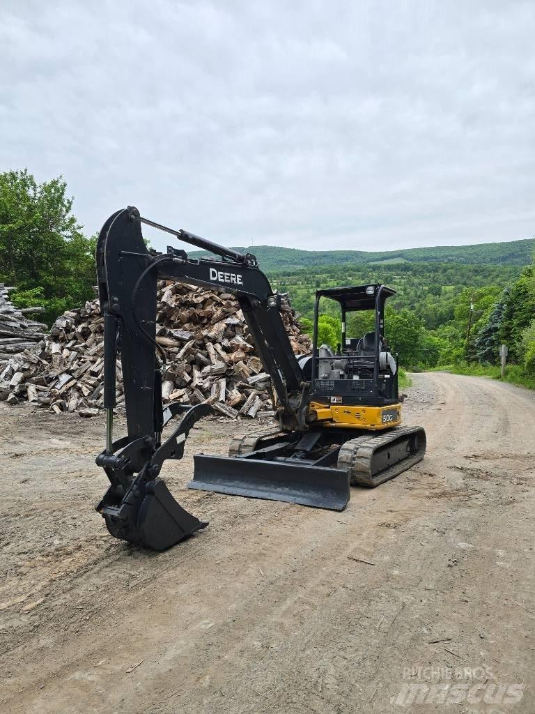 DEERE 50G Mini pelle < 7t