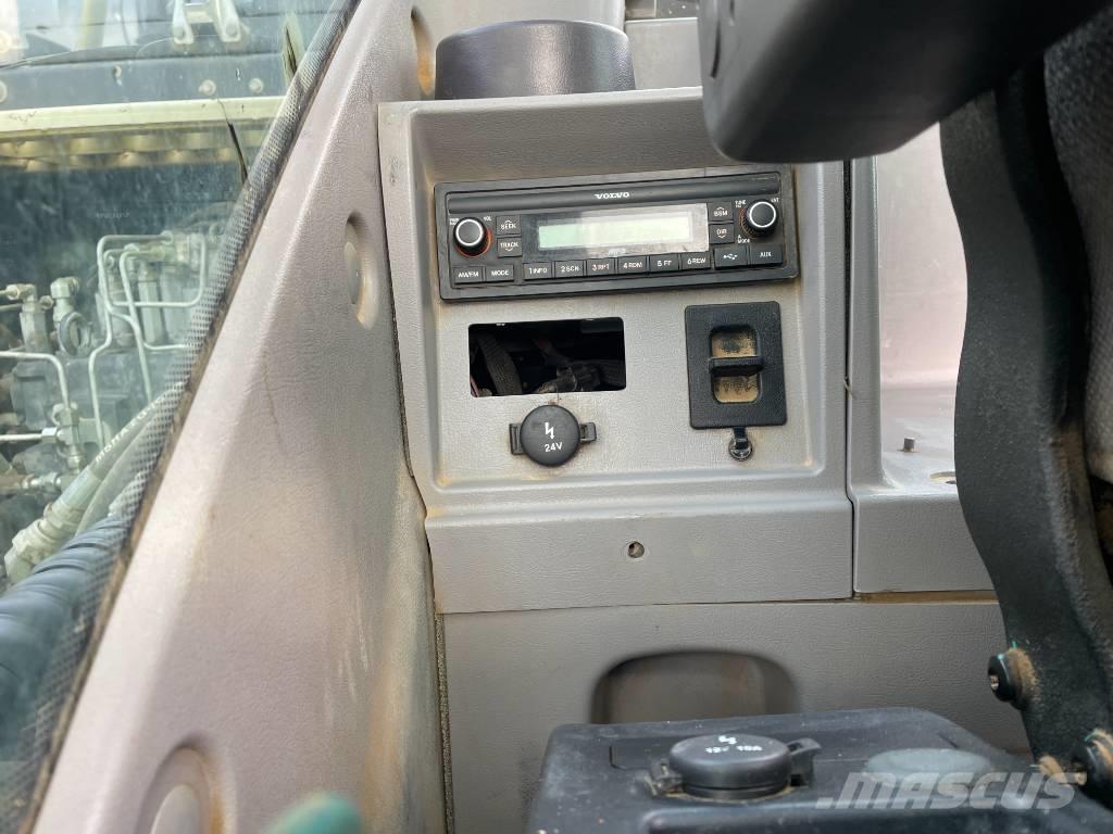 Volvo EC 140 EL Pelle sur chenilles