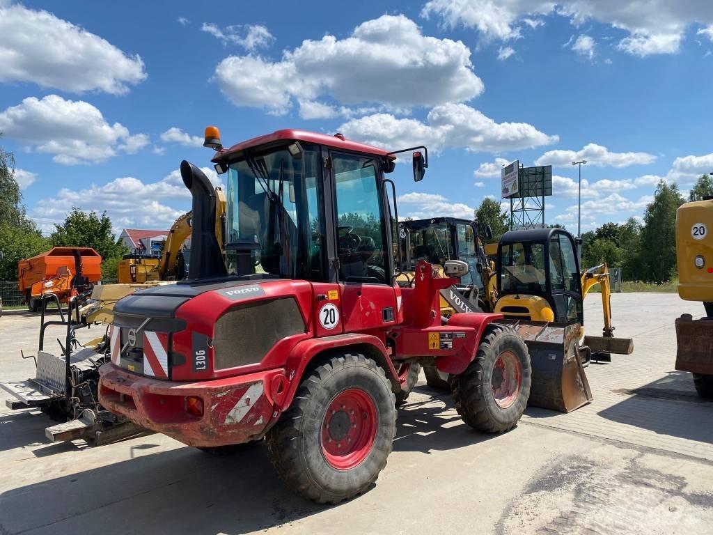 Volvo L 30 G Chargeuse sur pneus