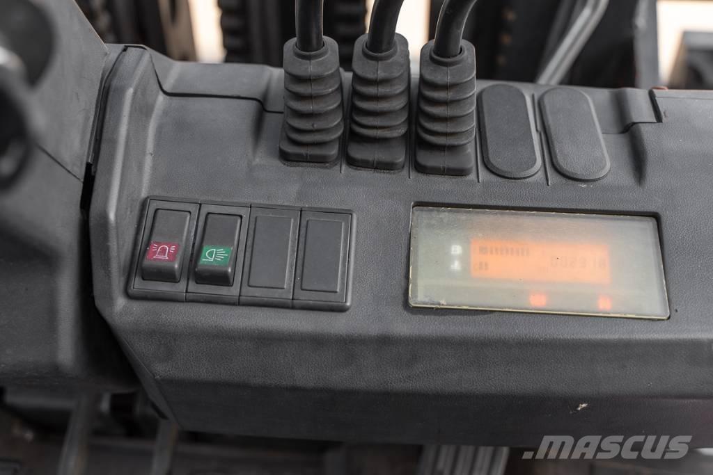 Manitou MI 35 D Chariots diesel